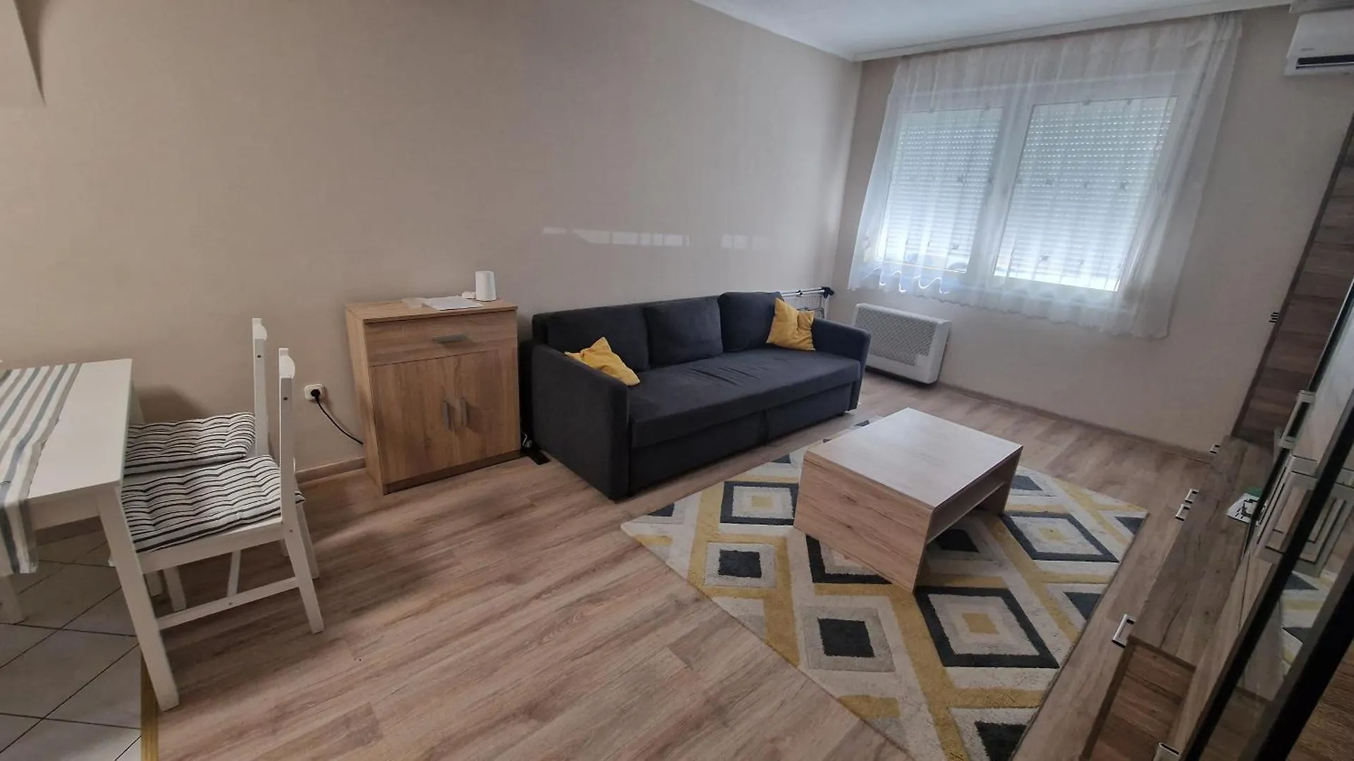 Apartment Holdviola Eger Apartman