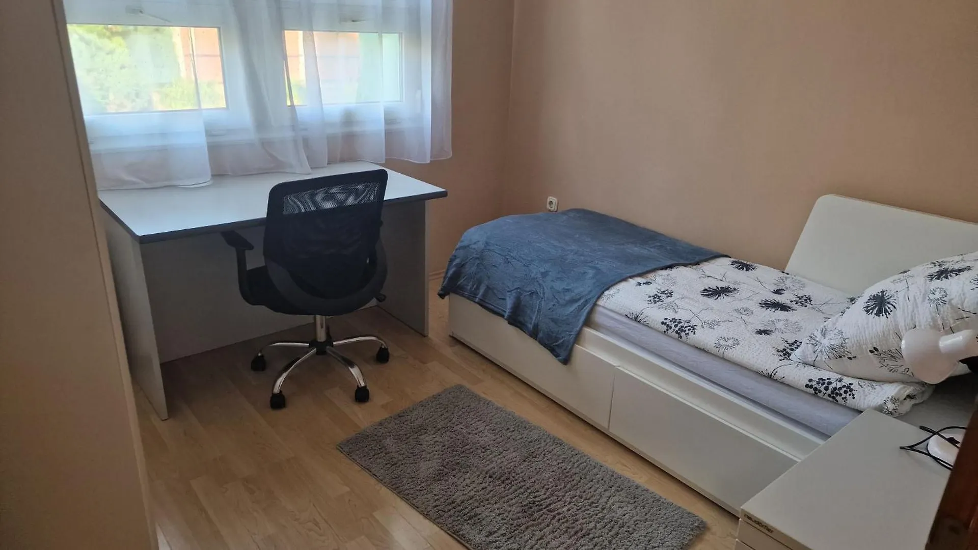 Holdviola Eger Apartman 0*,  Hungary